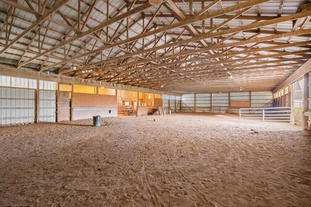 $3,500,000 | 48525 Eight Mile Road, Northville, MI 48167