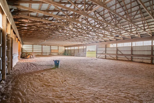 $3,500,000 | 48525 Eight Mile Road, Northville, MI 48167