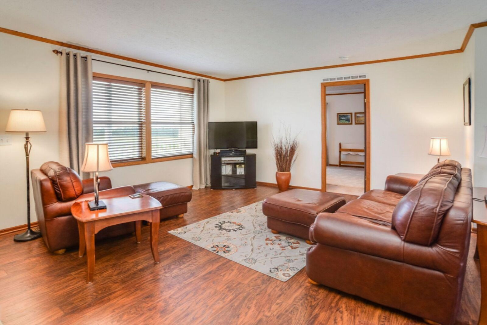 8283 West County Line Road Greenville, MI 48838 - Photo 3 of 40 County Line livingroom2