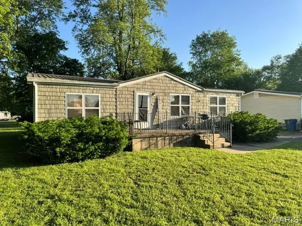 $65,900 | 806 Dawson Road, New Madrid, MO 63869