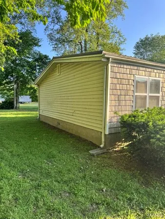 $65,900 | 806 Dawson Road, New Madrid, MO 63869