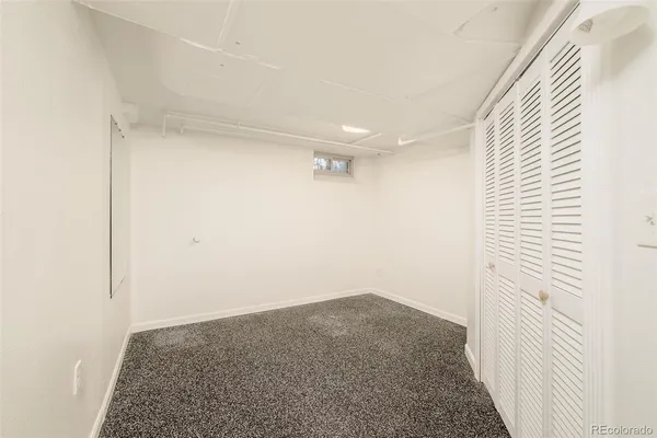 a view of a storage & utility room with washer and dryer