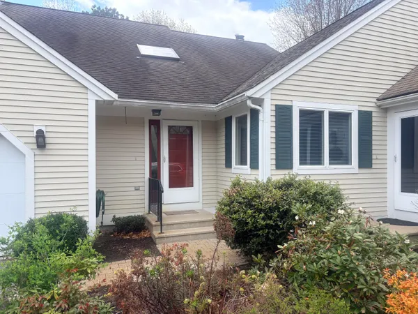 $525,000 | 94 Pine Hill Boulevard, Unit 94, Mashpee, MA 02649