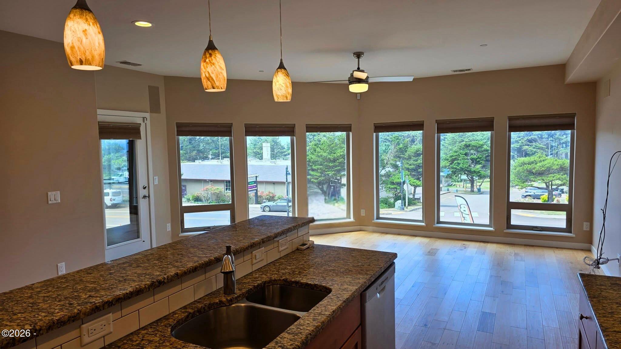 503 Center Way Yachats, OR 97498 - Photo 6 of 17