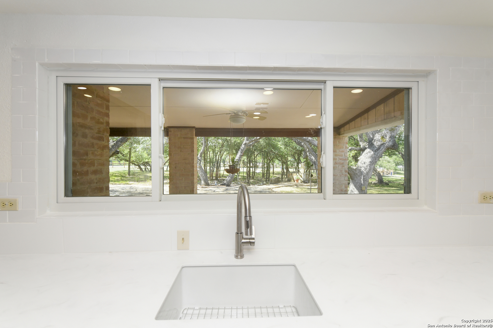 5803 Hollyhock Road San Antonio, TX 78240 - Photo 11 of 51 a picture of a window