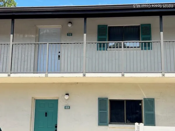 a view of a balcony