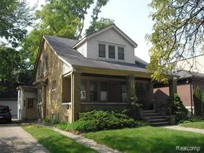 $1,600 | 887 St Clair Avenue, Grosse Pointe, MI 48230