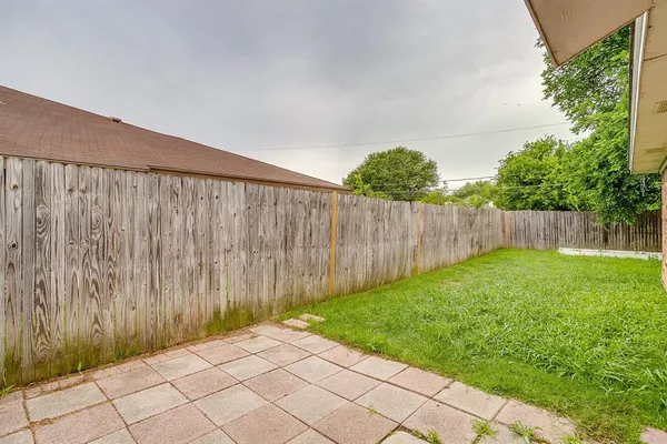 $1,775 | 926 Irene Street, Burleson, TX 76028