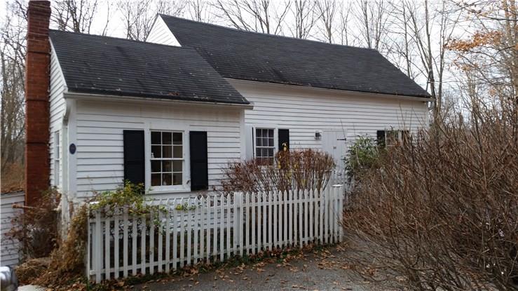 29 Southbury Road Roxbury, CT 06783 - Photo 1 of 1 a house view with a garden