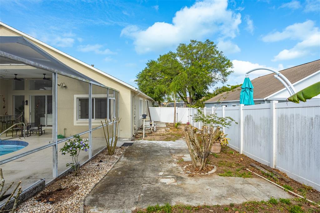 1734 Powder Ridge Drive Valrico, FL 33594 - Photo 33 of 41