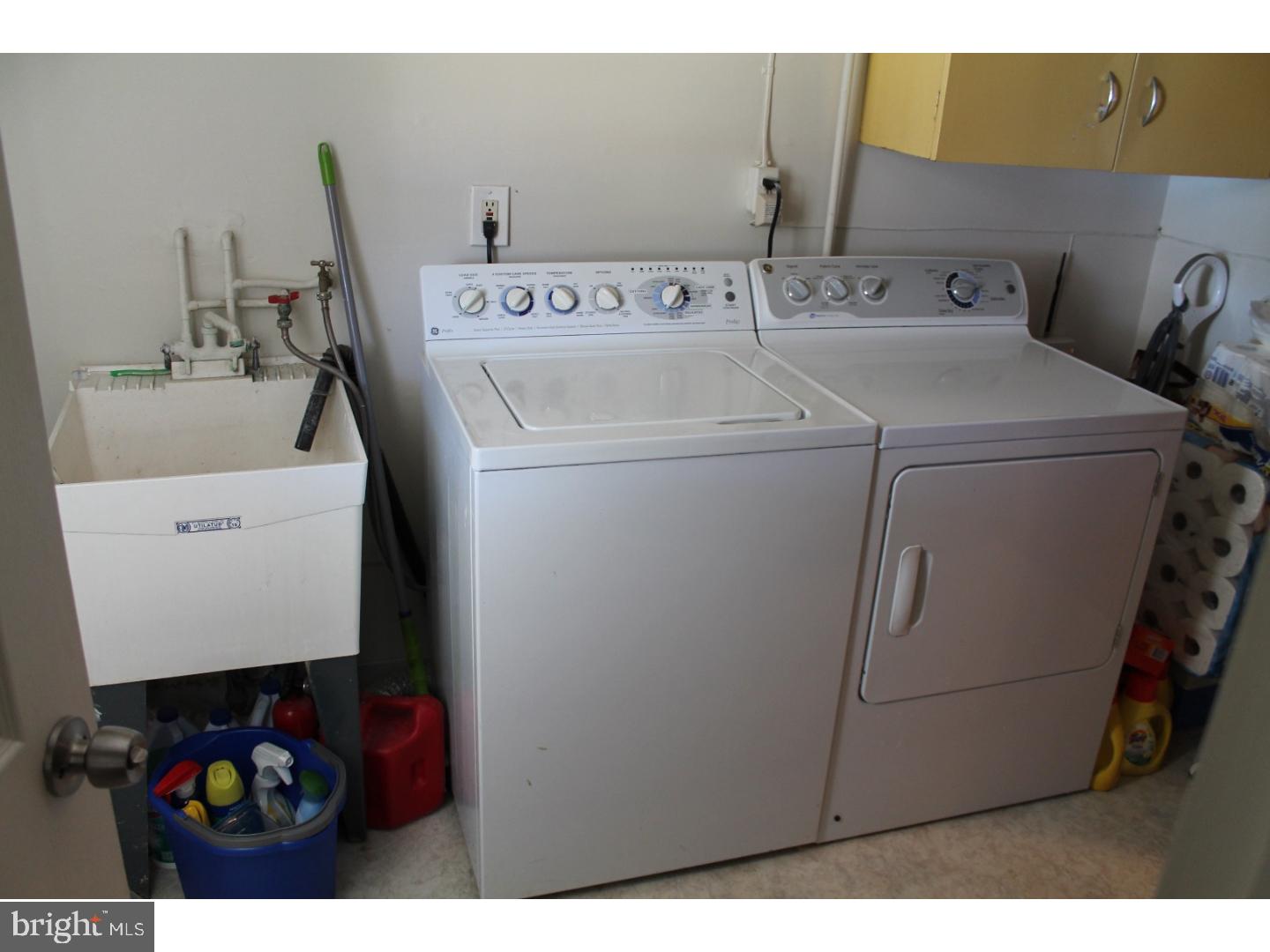 9967 Hardy Road Philadelphia, PA 19115 - Photo 21 of 24 Laundry Room