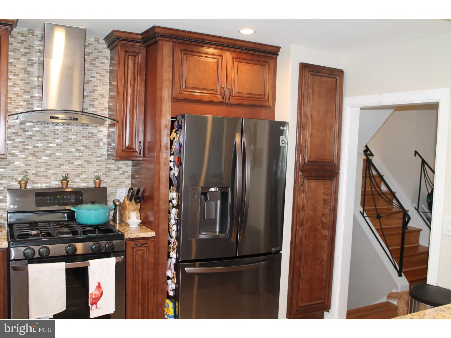 9967 Hardy Road Philadelphia, PA 19115 - Photo 7 of 24 Kitchen
