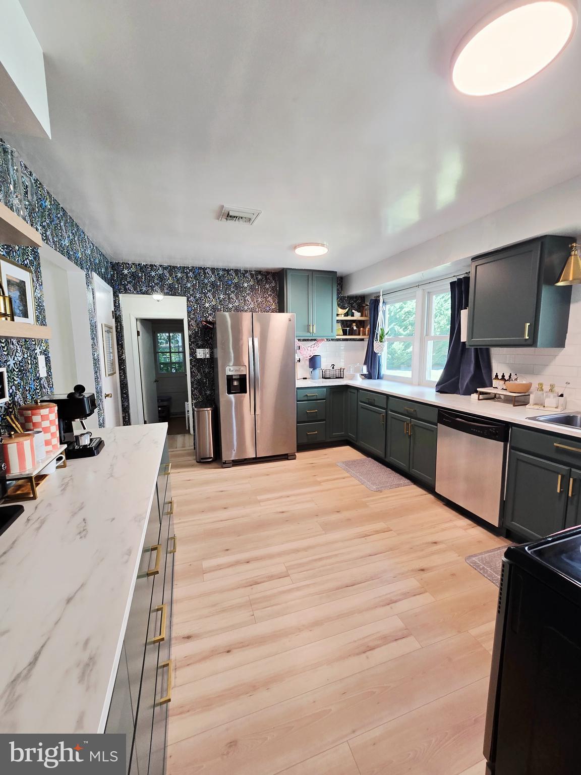 966 McCosh Street Hanover, PA 17331 - Photo 3 of 40