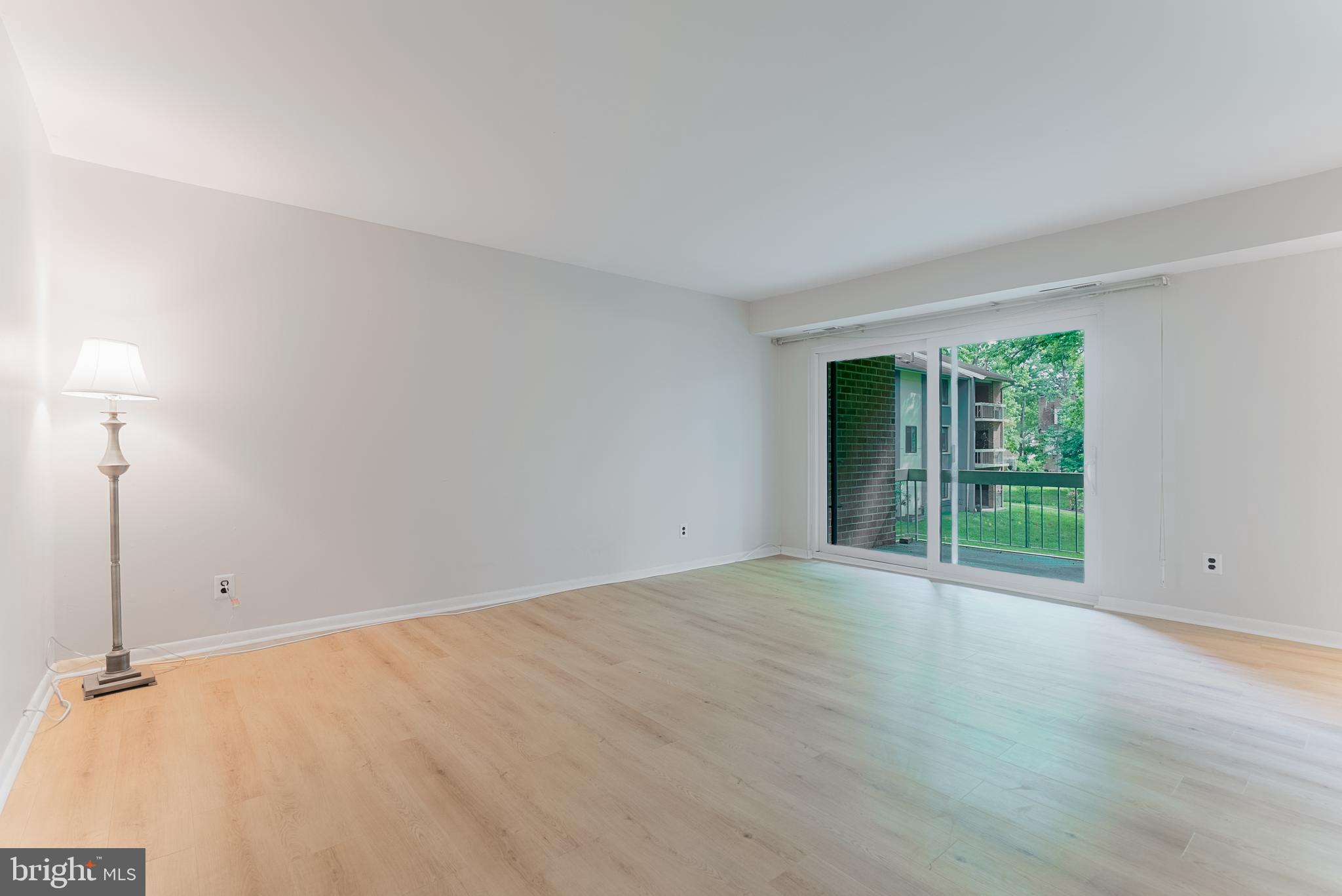 129 Echelon Road Voorhees, NJ 08043 - Photo 11 of 24 living room