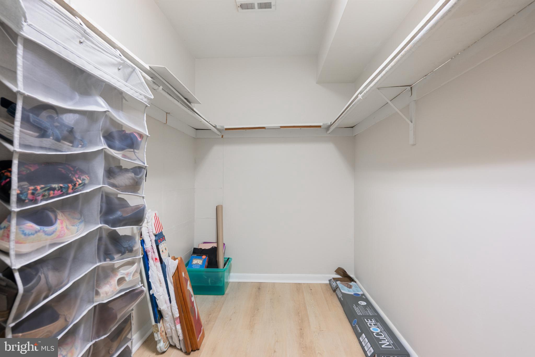 129 Echelon Road Voorhees, NJ 08043 - Photo 21 of 24 Walk in closet