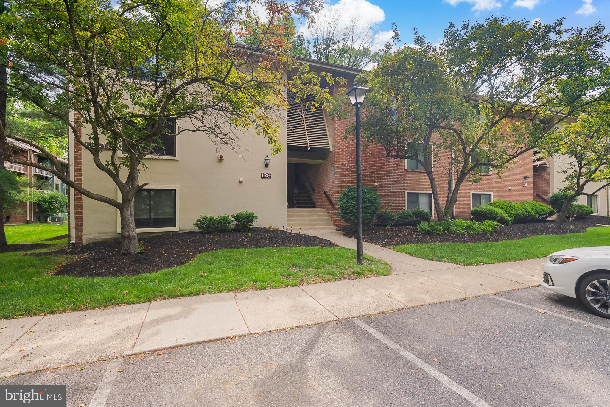 129 Echelon Road Voorhees, NJ 08043 - Photo 3 of 24