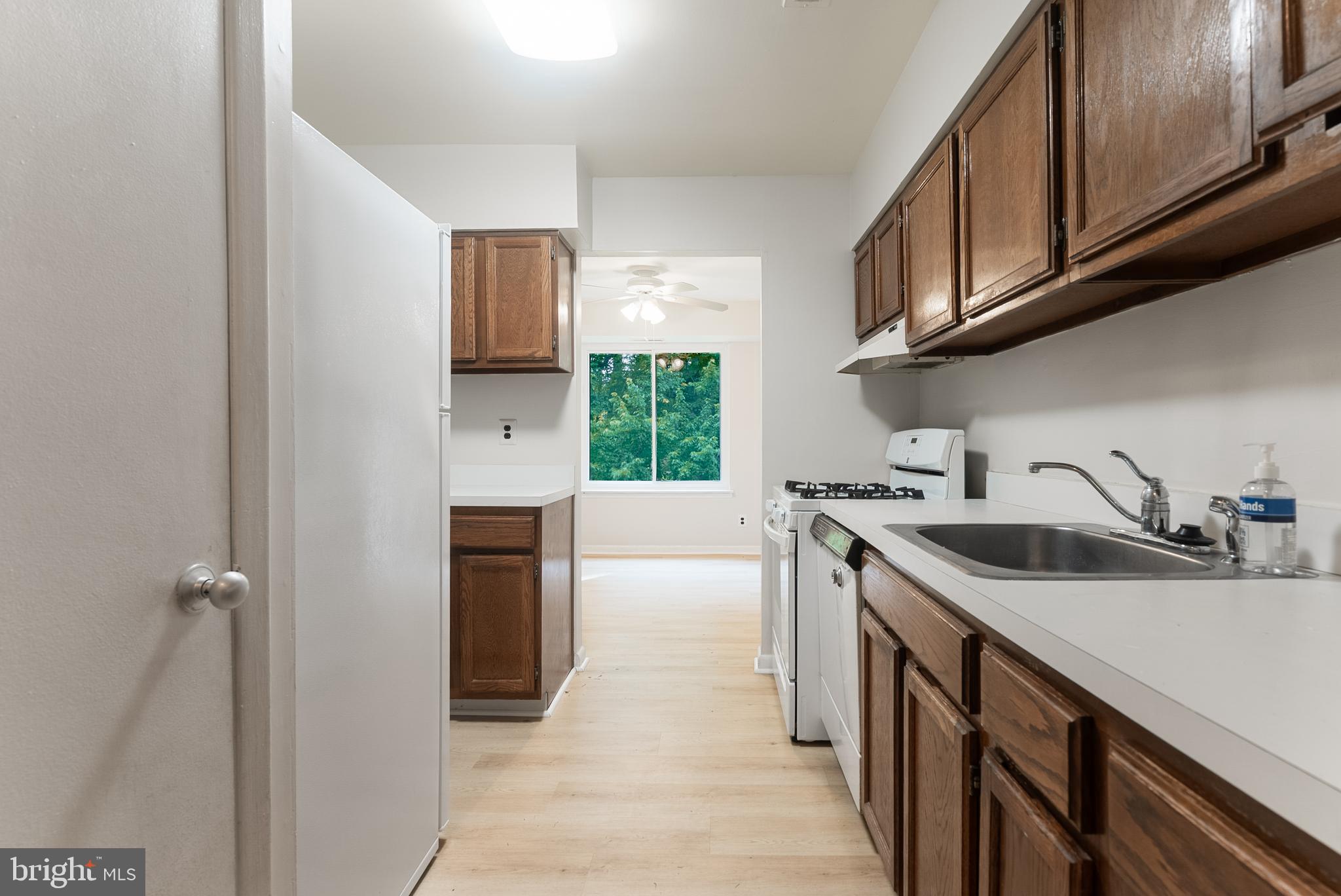 129 Echelon Road Voorhees, NJ 08043 - Photo 6 of 24 view of kitchen from foyer