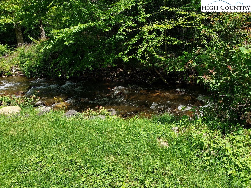 125 Creek Road Boone, NC 28607 - Photo 26 of 32 a view of a back yard