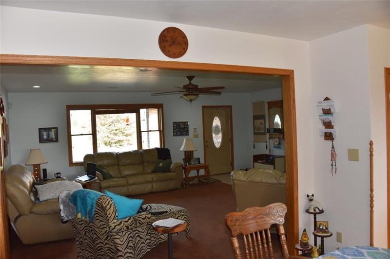 1366 Deerfield Road Washington, PA 15301 - Photo 13 of 25