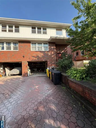 $3,500 | 458 Lawn Avenue, Unit 2, Palisades Park, NJ 07650