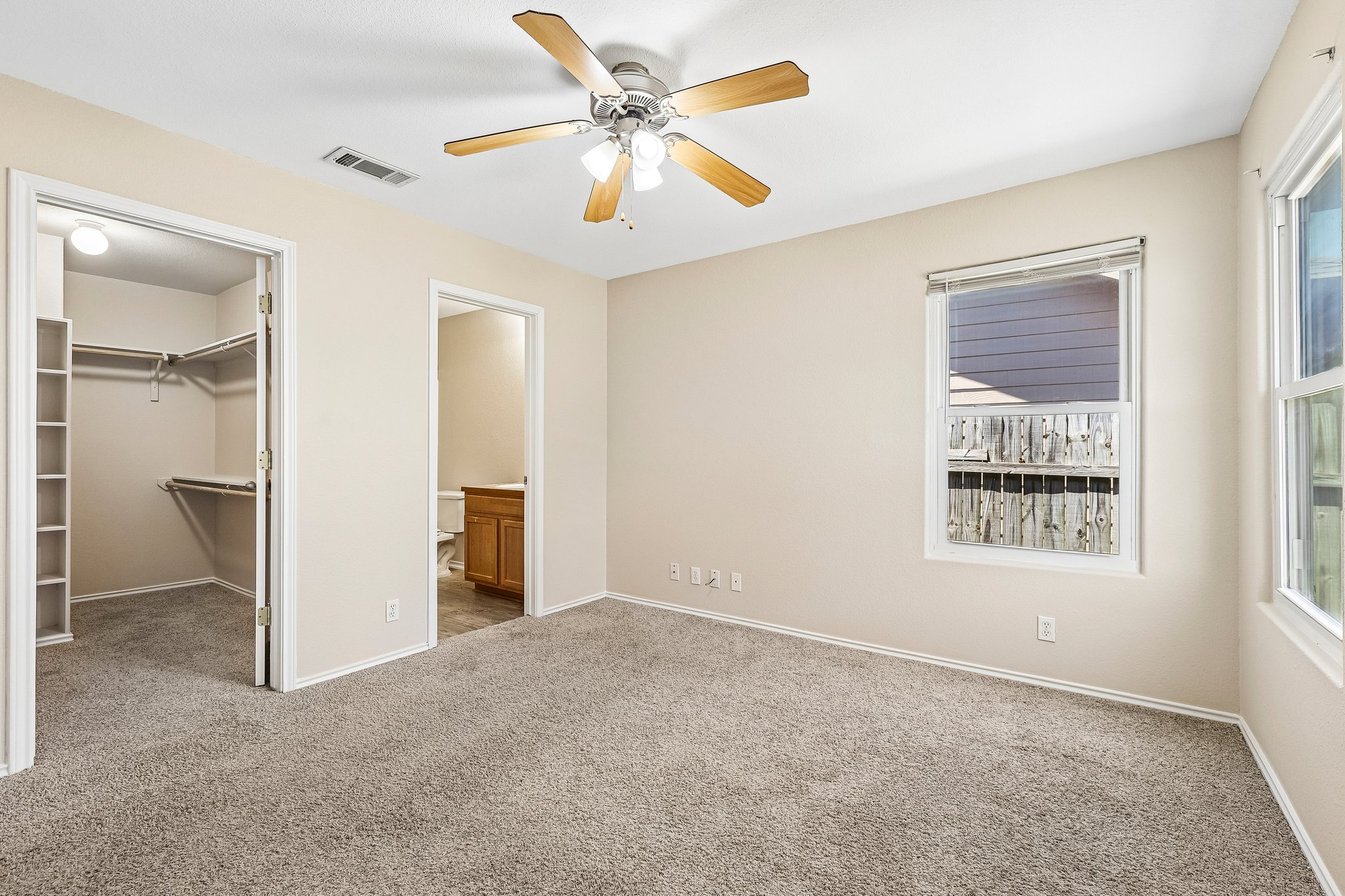 224 Copper Lane Jarrell, TX 76537 - Photo 21 of 34 Gallery Image 21