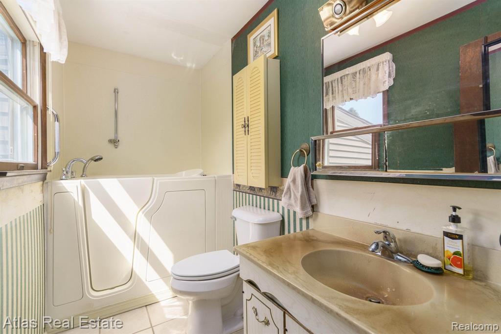 3141 West Lake Road Clio, MI 48420 - Photo 41 of 50