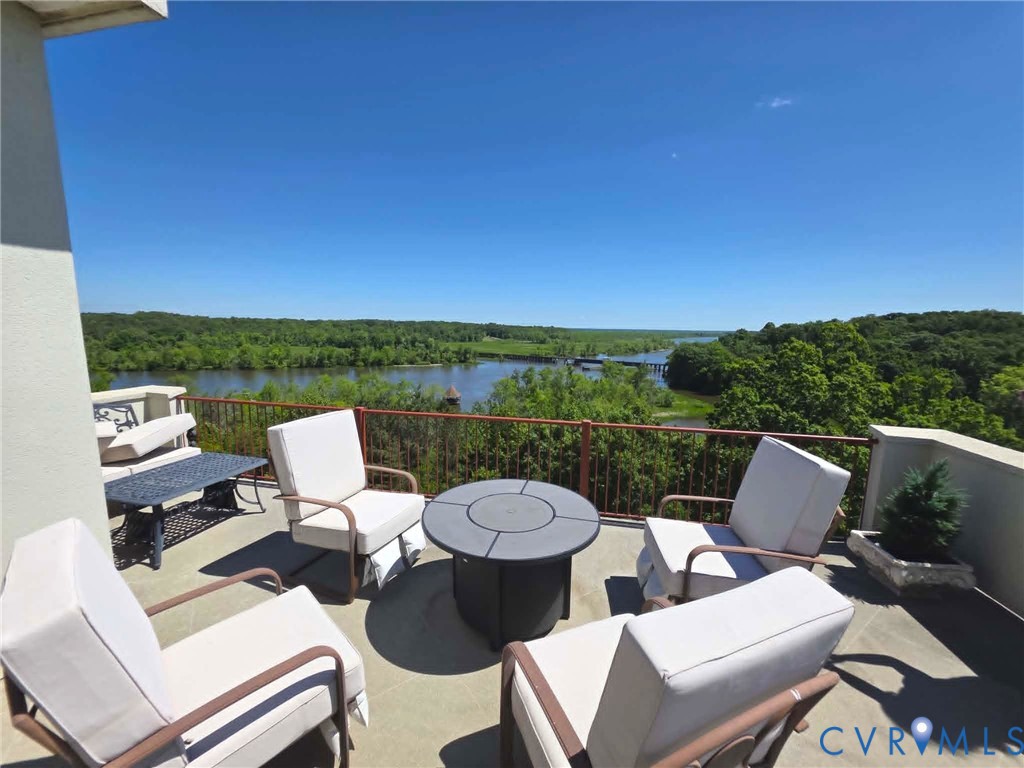 301 Beacon Ridge Drive, Unit 804 Hopewell, VA 23860 - Photo 4 of 53