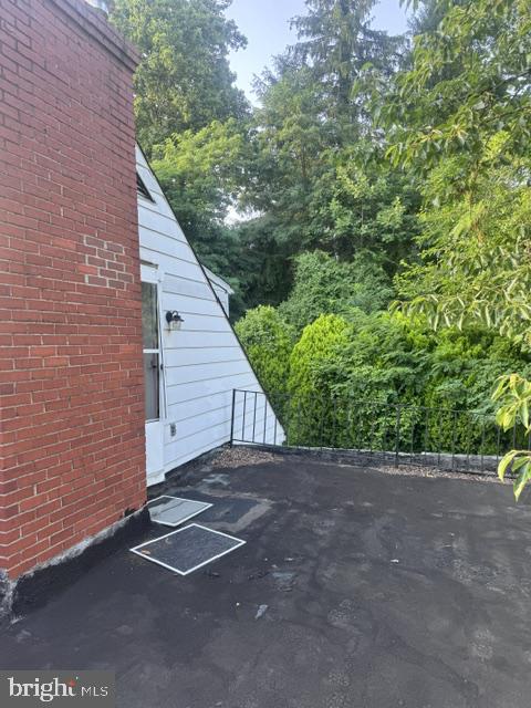 6725 Glenkirk Road Baltimore, MD 21239 - Photo 19 of 25 Oversized 2nd Floor Balcony