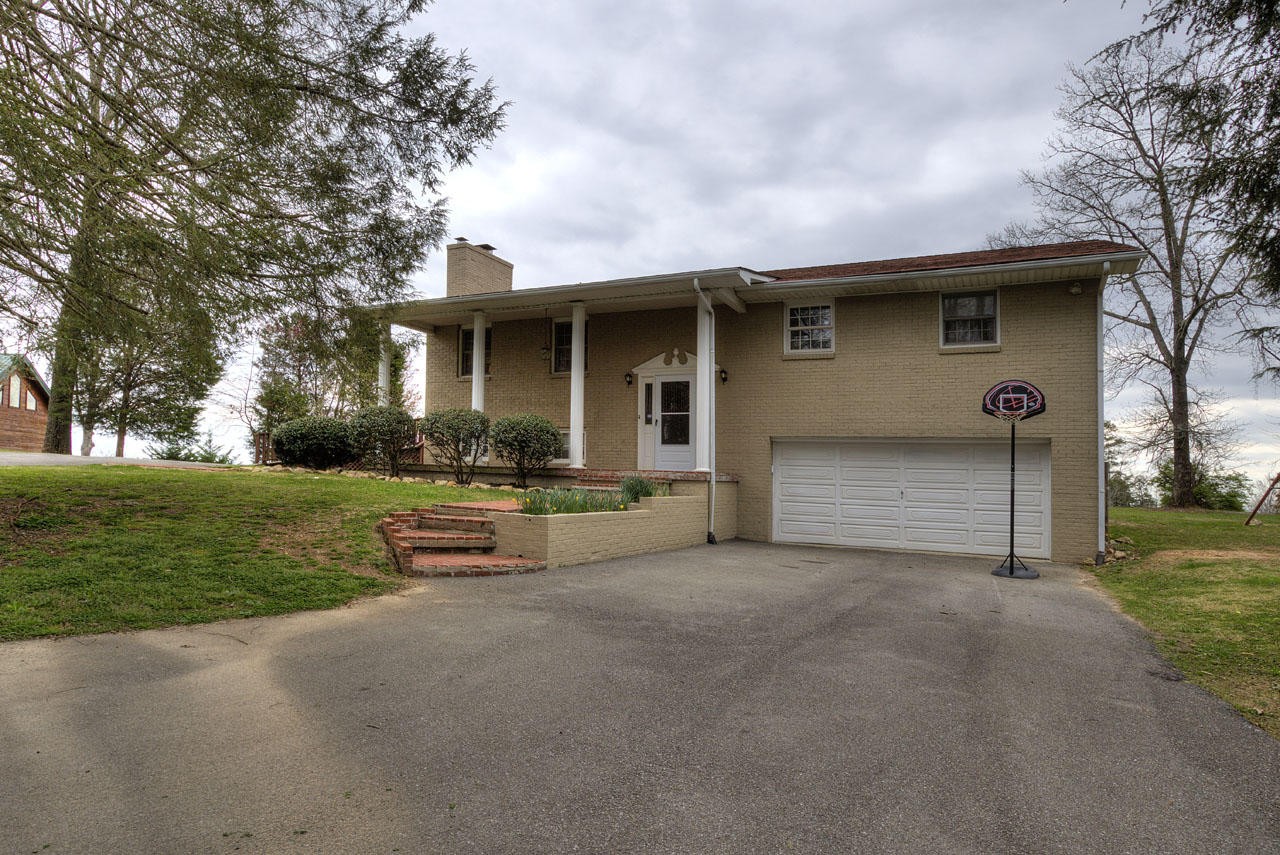 236 Dunsmore Road Lenoir City, TN 37771 - Photo 1 of 38 Gallery Image 1