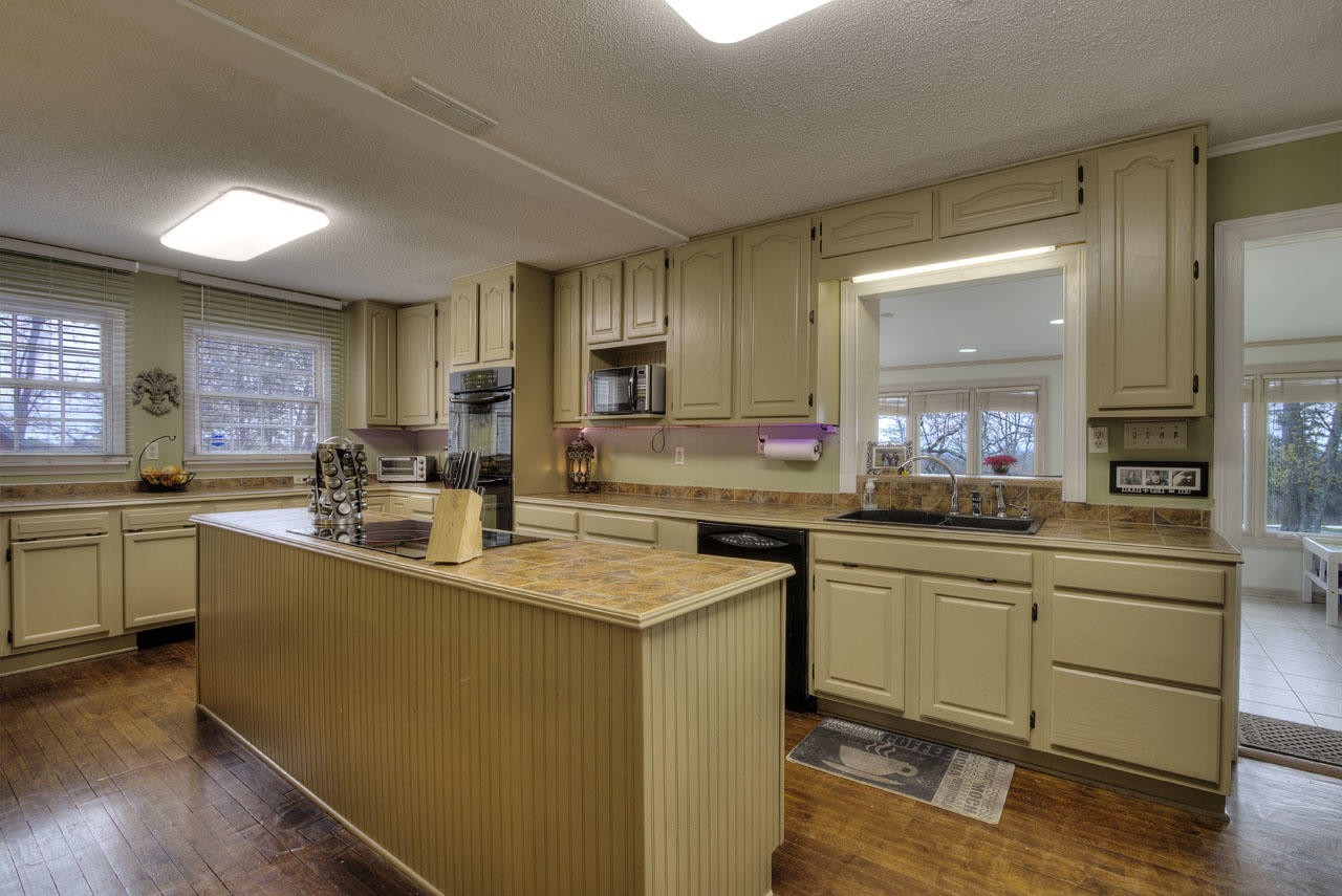 236 Dunsmore Road Lenoir City, TN 37771 - Photo 8 of 38 Gallery Image 8