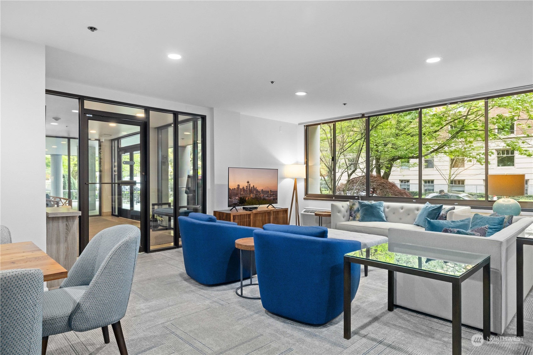 1120 Spring Street, Unit 1602 Seattle, WA 98104 - Photo 30 of 31 Gallery Image 30