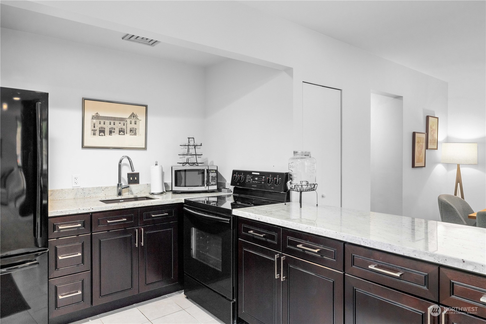 1120 Spring Street, Unit 1602 Seattle, WA 98104 - Photo 31 of 31 Gallery Image 31