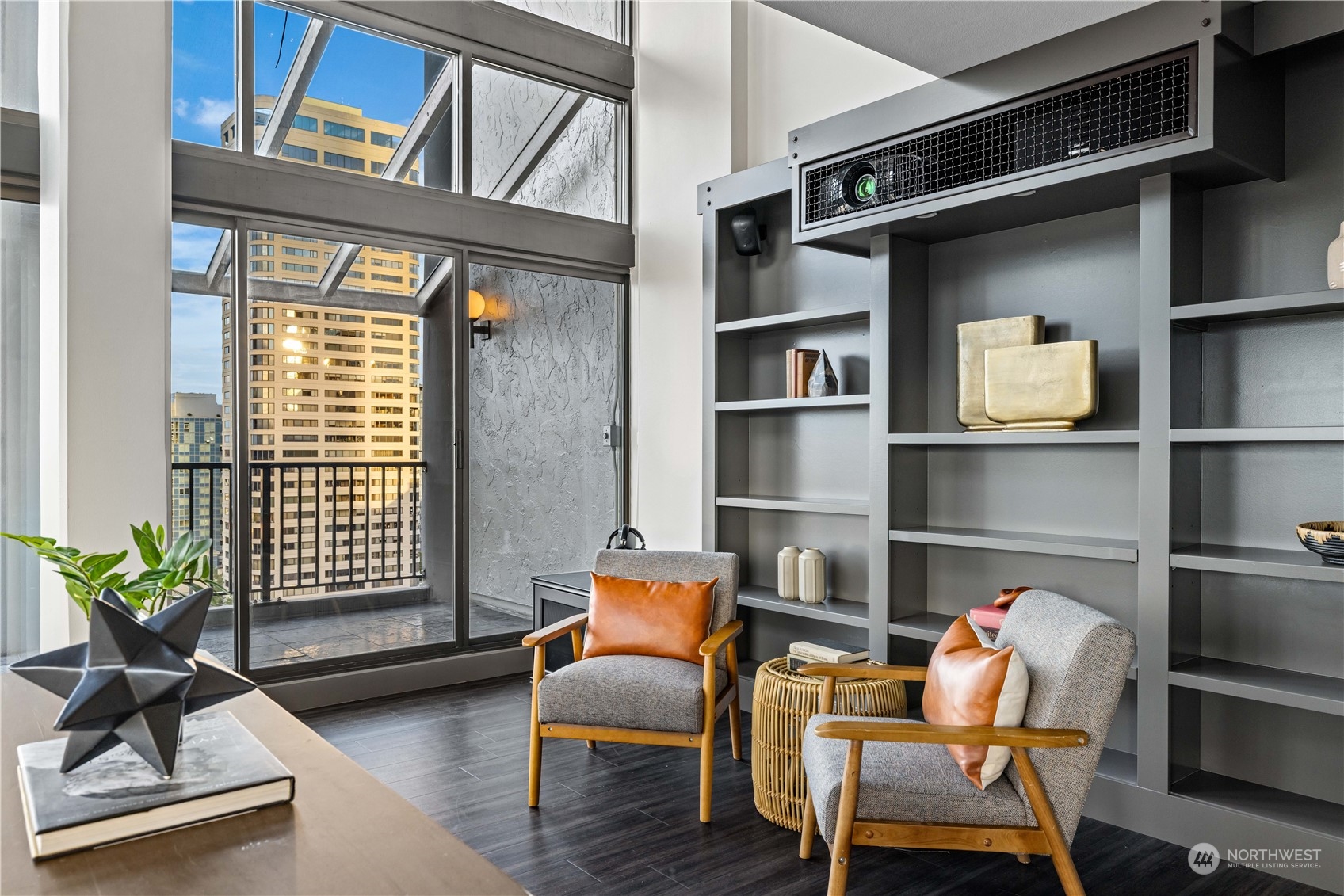 1120 Spring Street, Unit 1602 Seattle, WA 98104 - Photo 4 of 31 Gallery Image 4