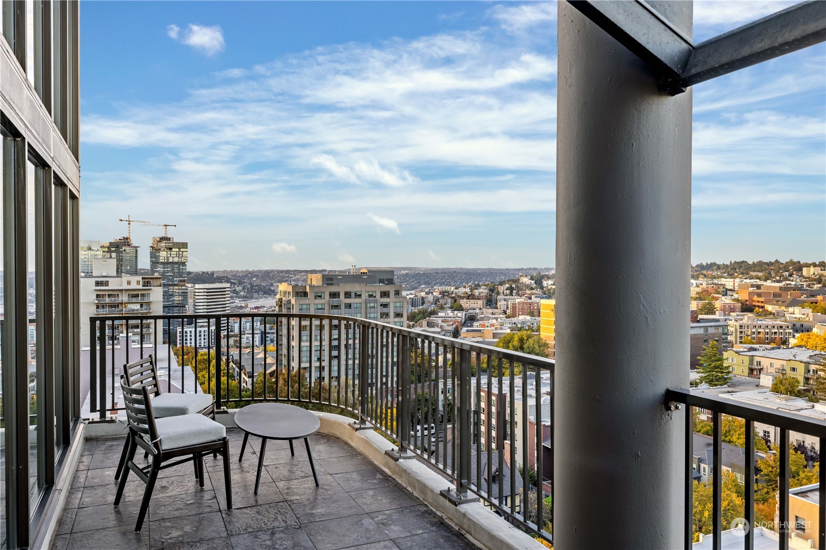 1120 Spring Street, Unit 1602 Seattle, WA 98104 - Photo 6 of 31 Gallery Image 6