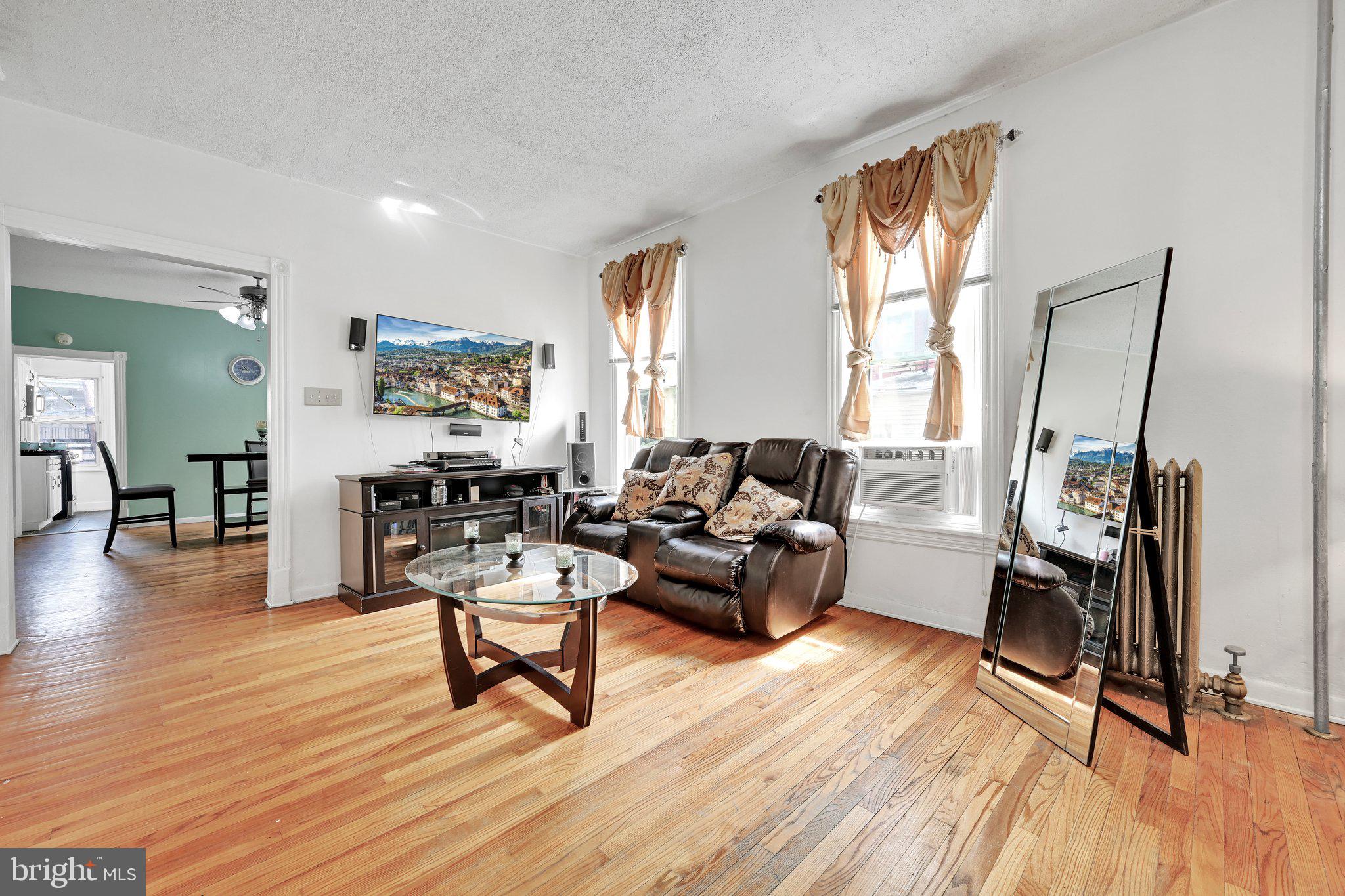 809 Madison Avenue Reading, PA 19601 - Photo 4 of 27 Gallery Image 4
