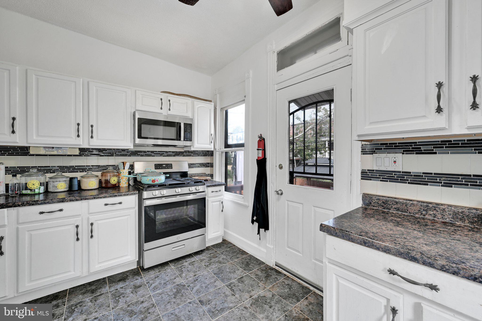 809 Madison Avenue Reading, PA 19601 - Photo 8 of 27 Gallery Image 8