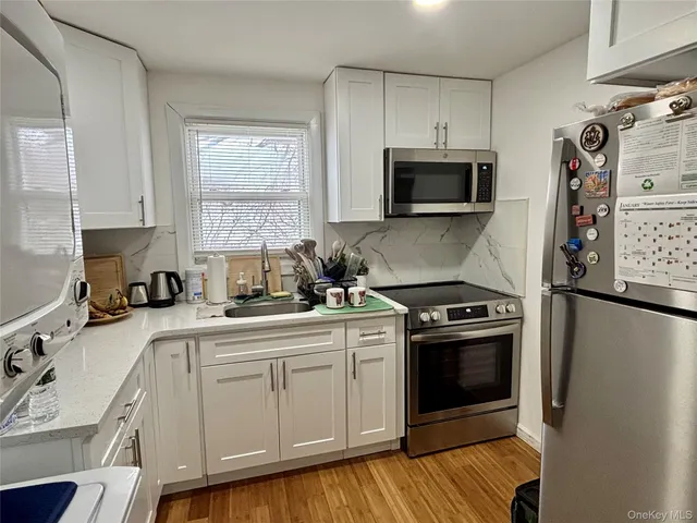 $839,900 | 361 South 16th Street, Lindenhurst, NY 11757