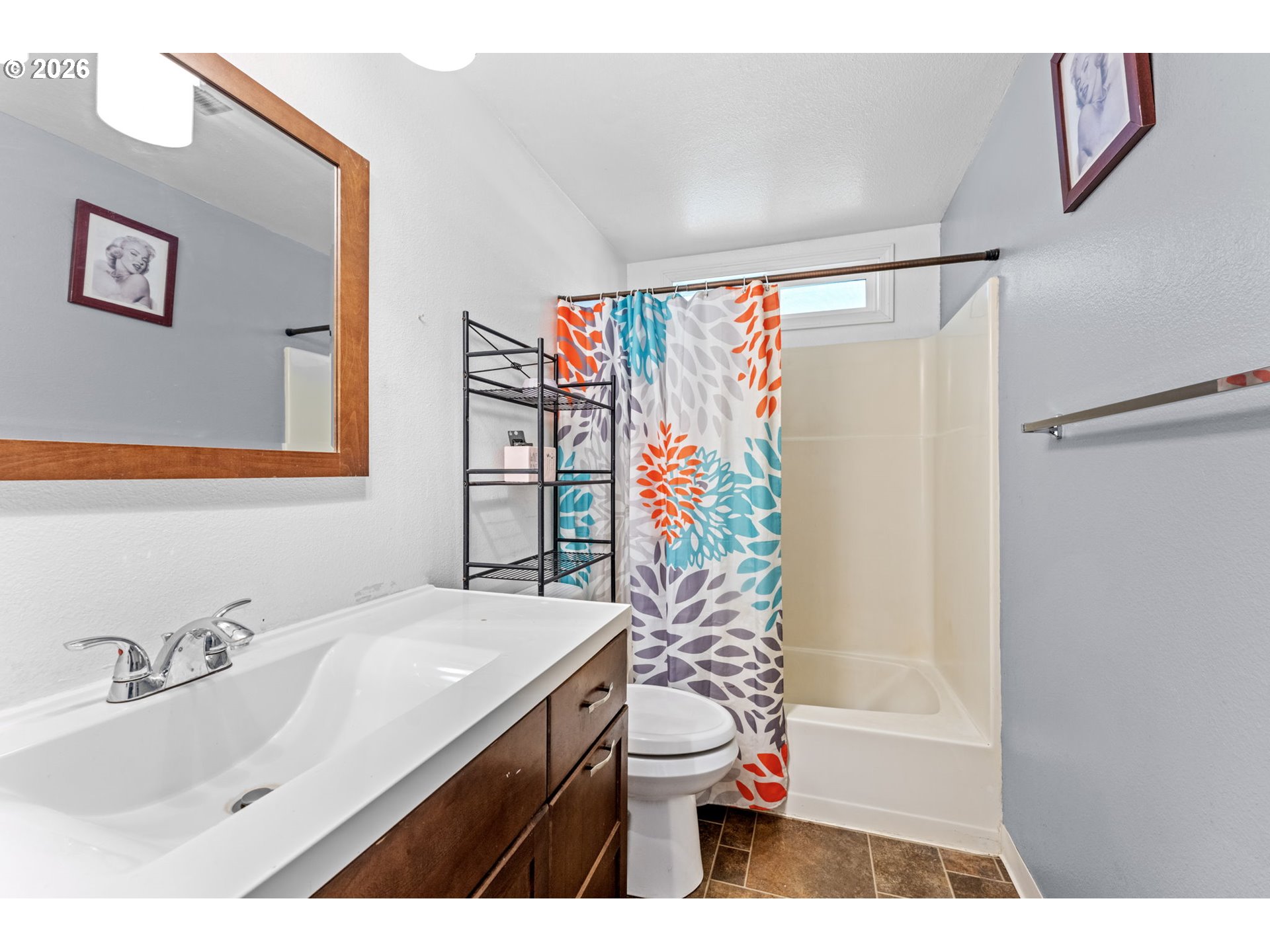 402 Clover Street Aumsville, OR 97325 - Photo 18 of 26 a bathroom with a sink toilet and shower