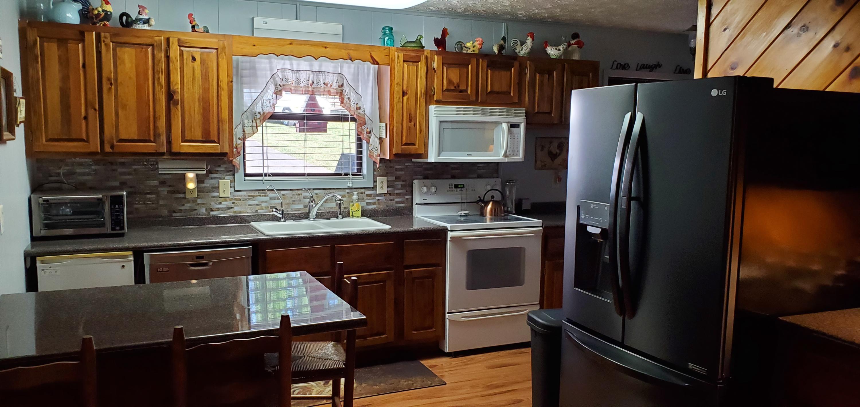 2454 Doe Road Newport, TN 37821 - Photo 13 of 28 Kitchen