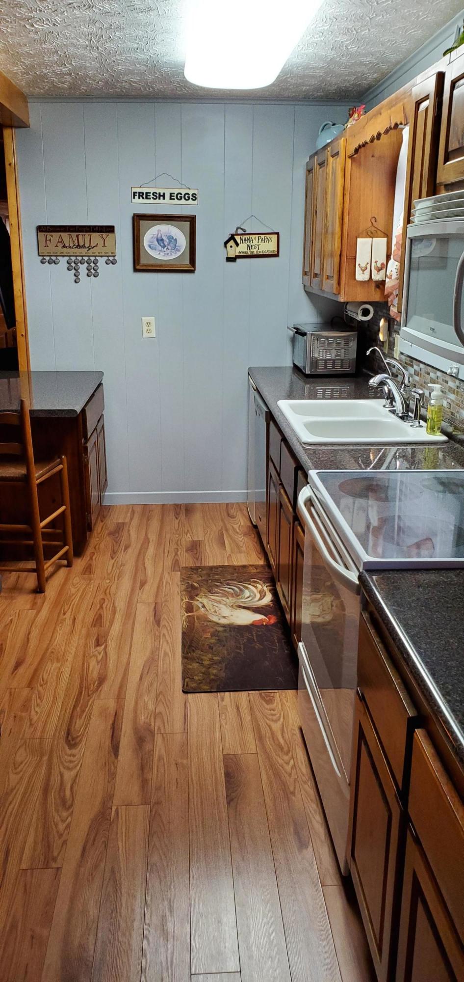 2454 Doe Road Newport, TN 37821 - Photo 15 of 28 Kitchen