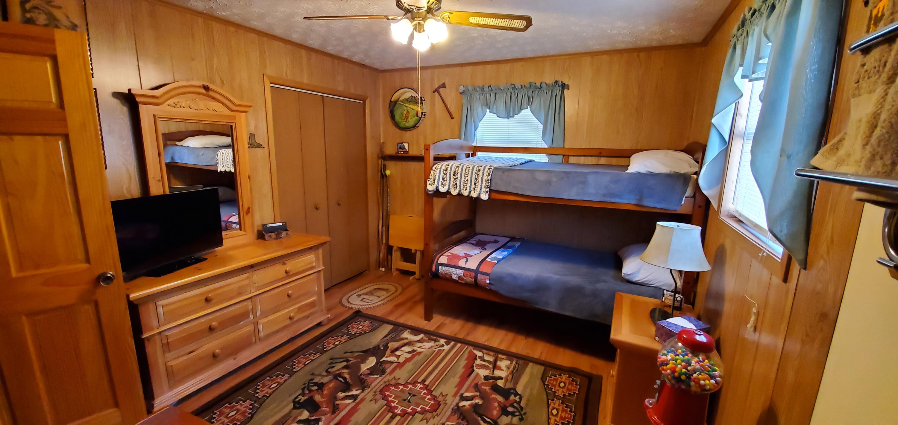 2454 Doe Road Newport, TN 37821 - Photo 21 of 28 2nd Bedroom