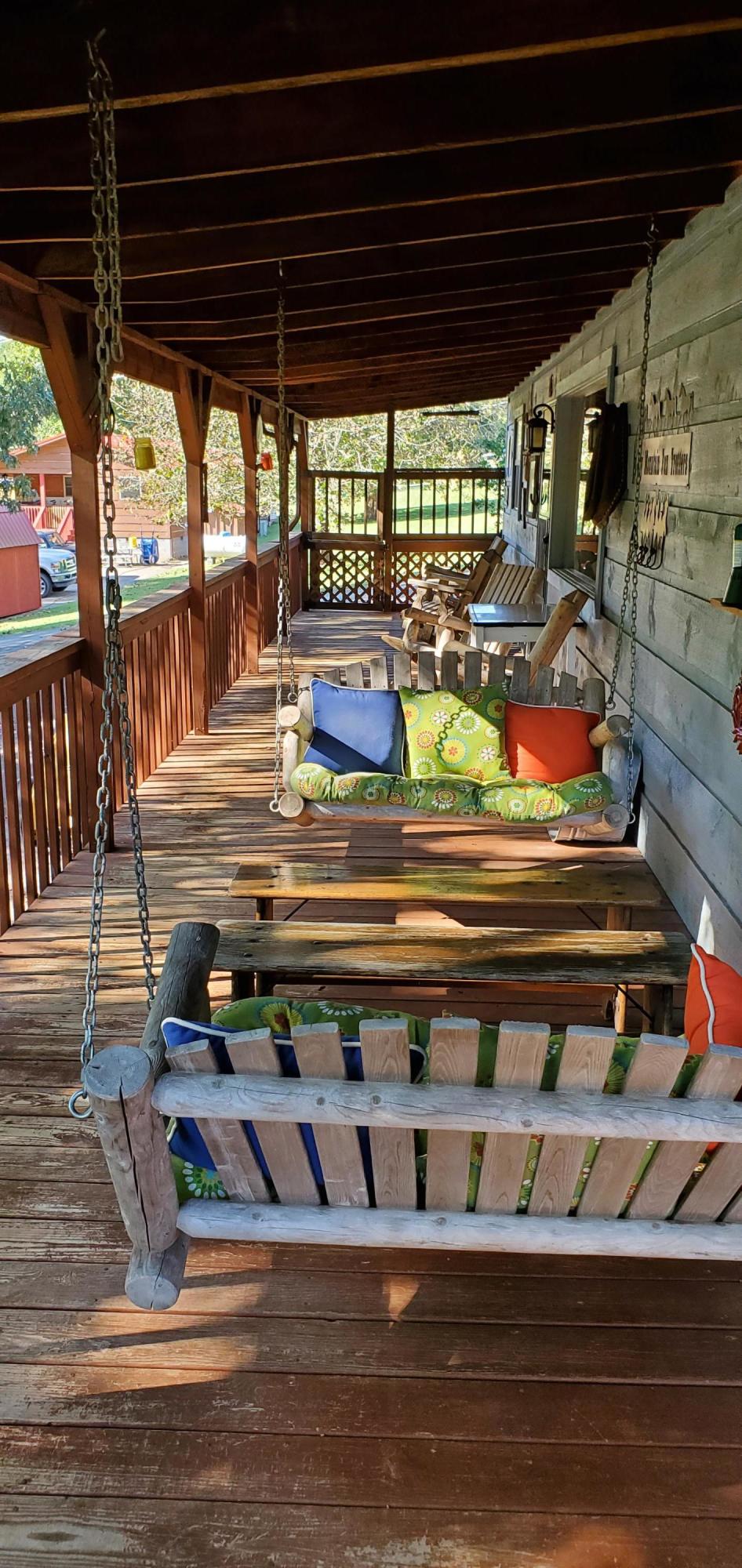 2454 Doe Road Newport, TN 37821 - Photo 10 of 28 Front Porch