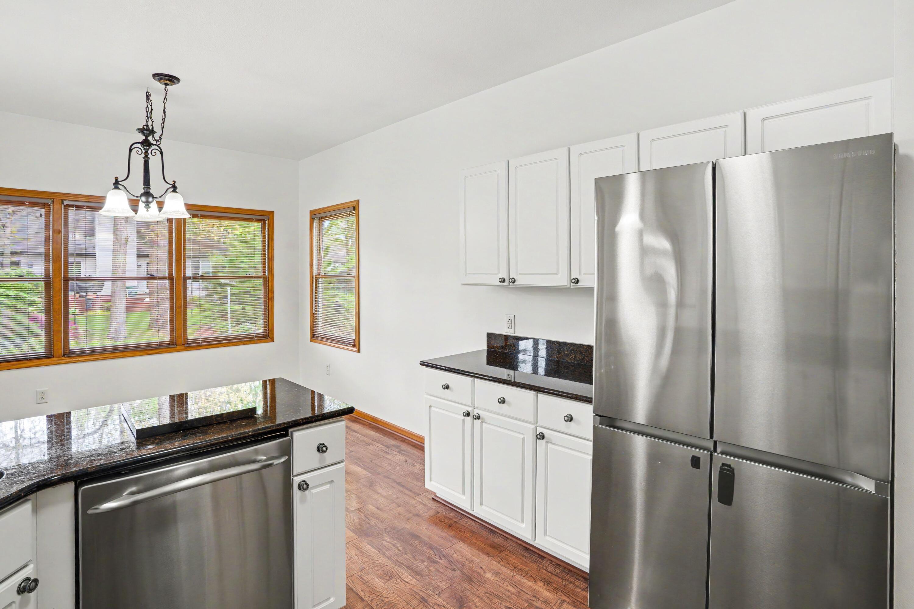 6774 Lockmill Road Temperance, MI 48182 - Photo 13 of 25 010_file_5495