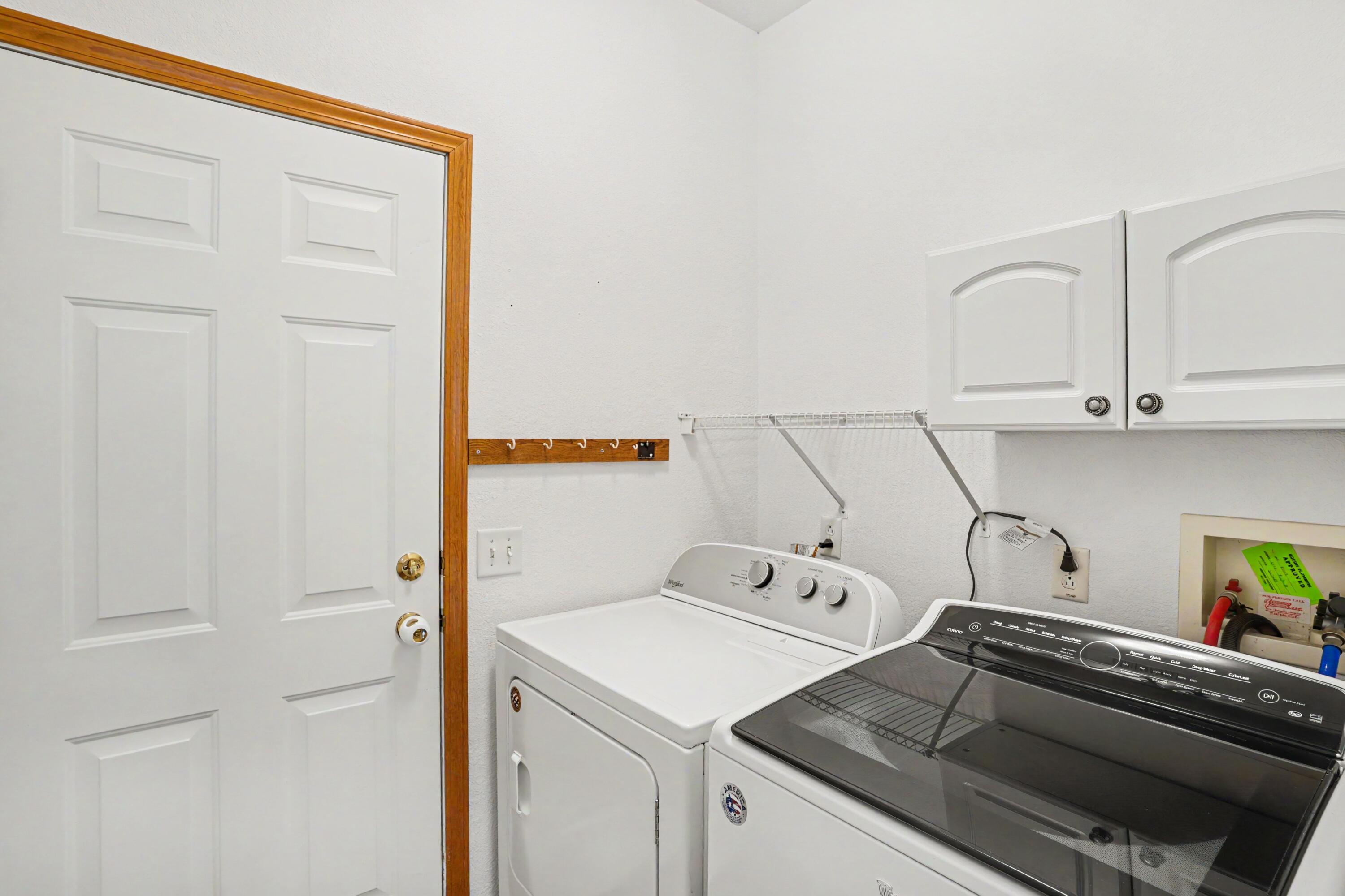 6774 Lockmill Road Temperance, MI 48182 - Photo 14 of 25 011_file_1258