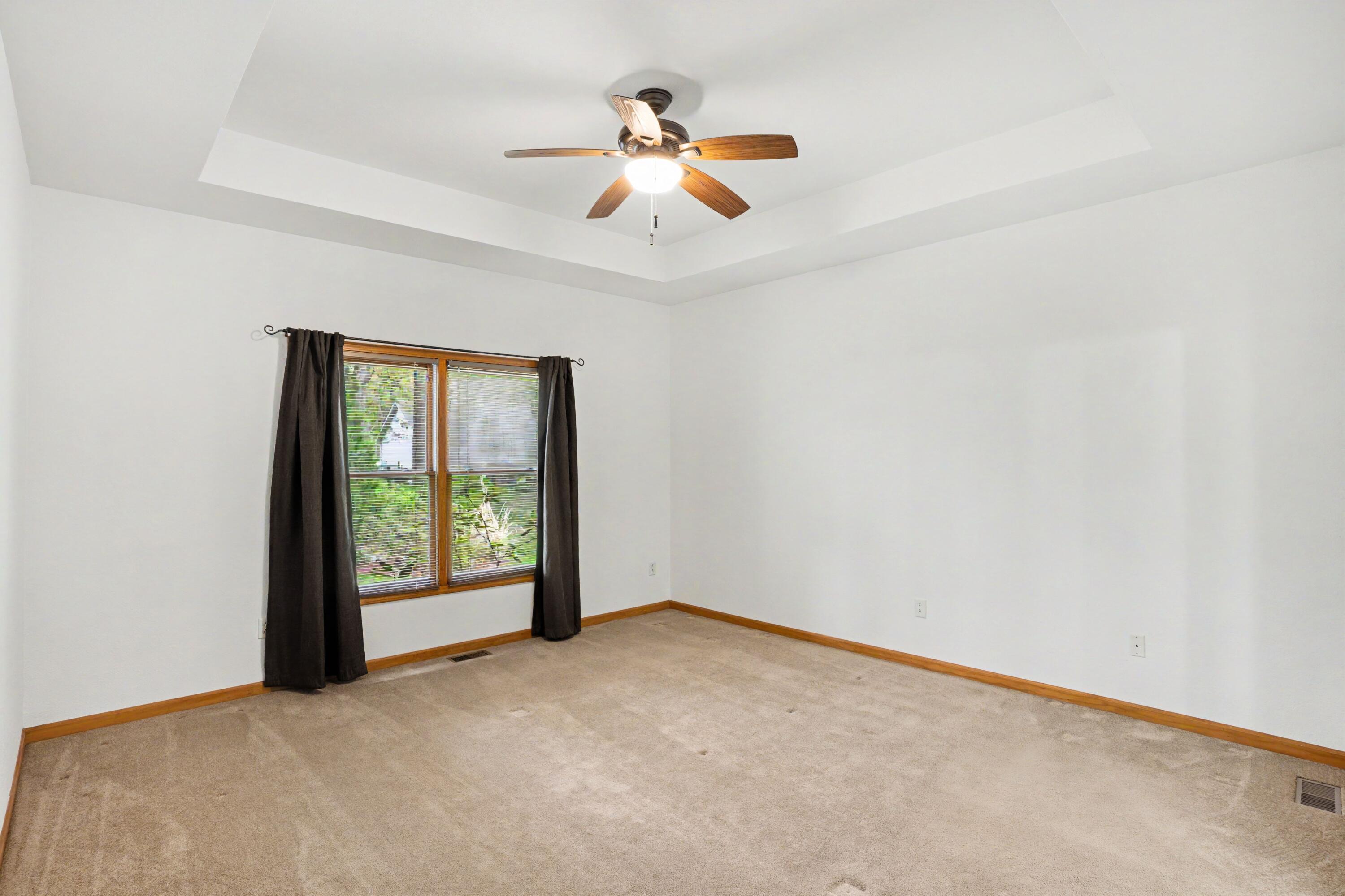 6774 Lockmill Road Temperance, MI 48182 - Photo 18 of 25 014_file_9578