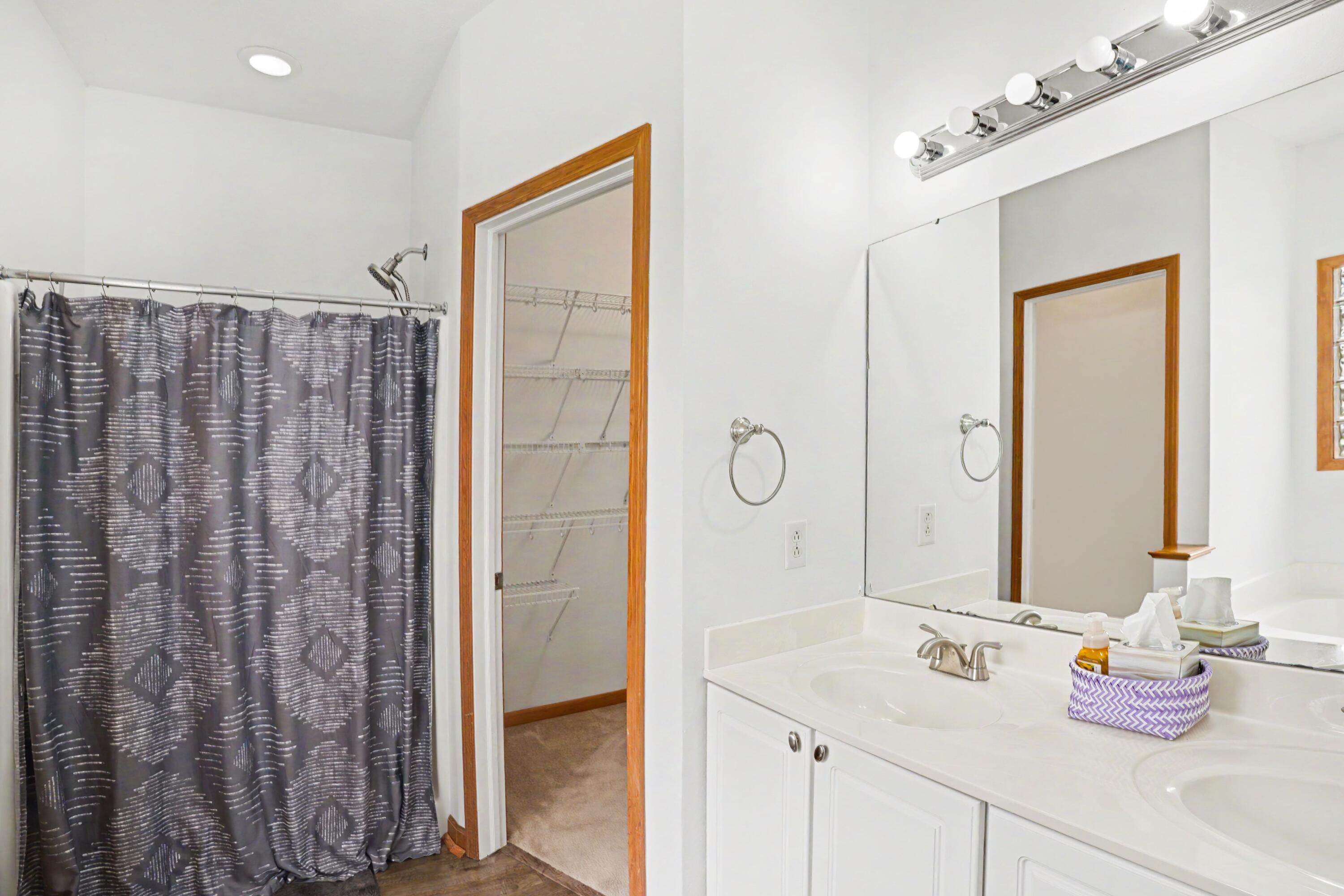 6774 Lockmill Road Temperance, MI 48182 - Photo 20 of 25 016_file_1017