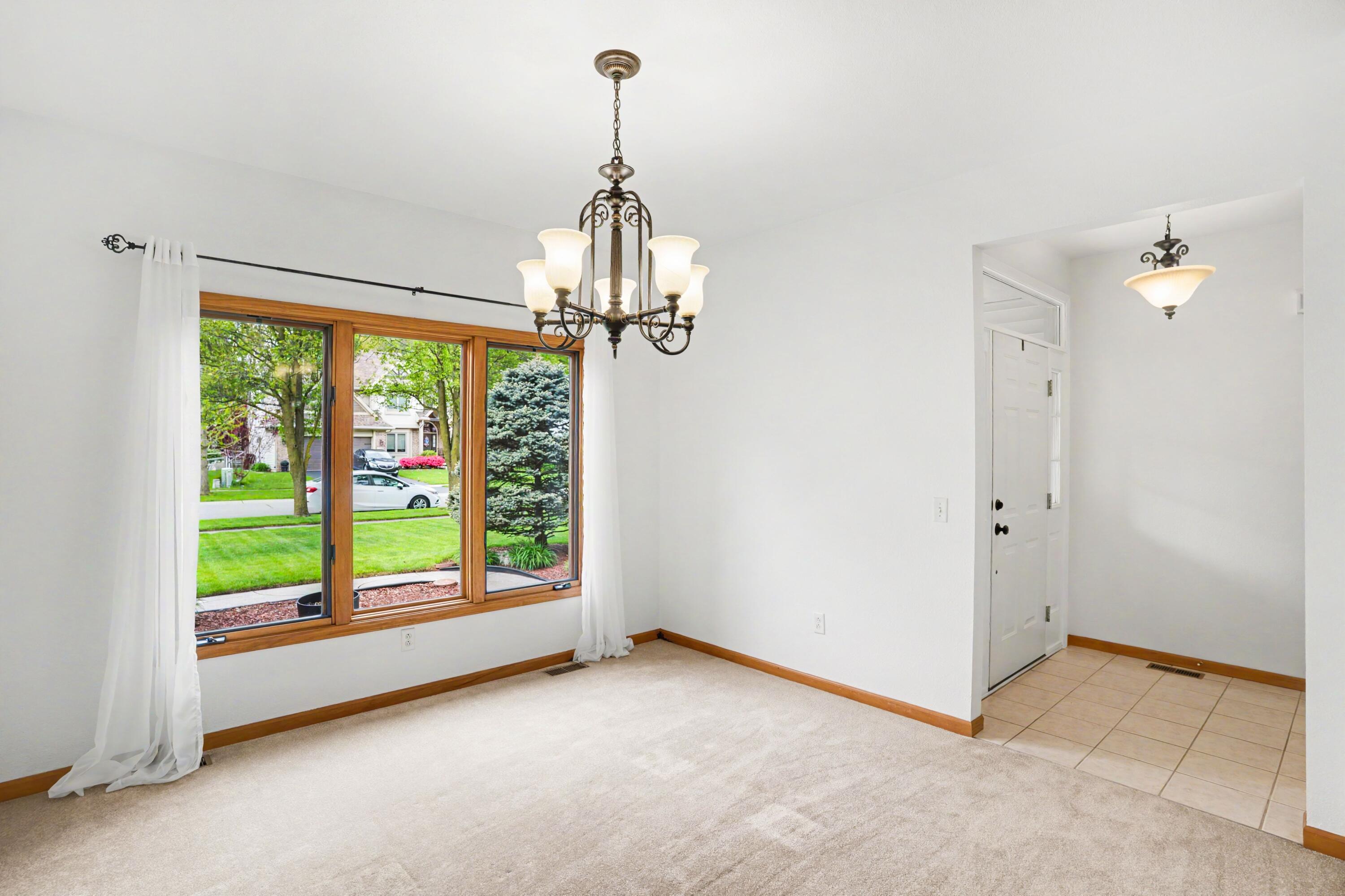 6774 Lockmill Road Temperance, MI 48182 - Photo 6 of 25 004_file_8756