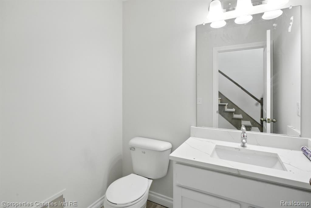3202 Roma Court Wixom, MI 48393 - Photo 14 of 45