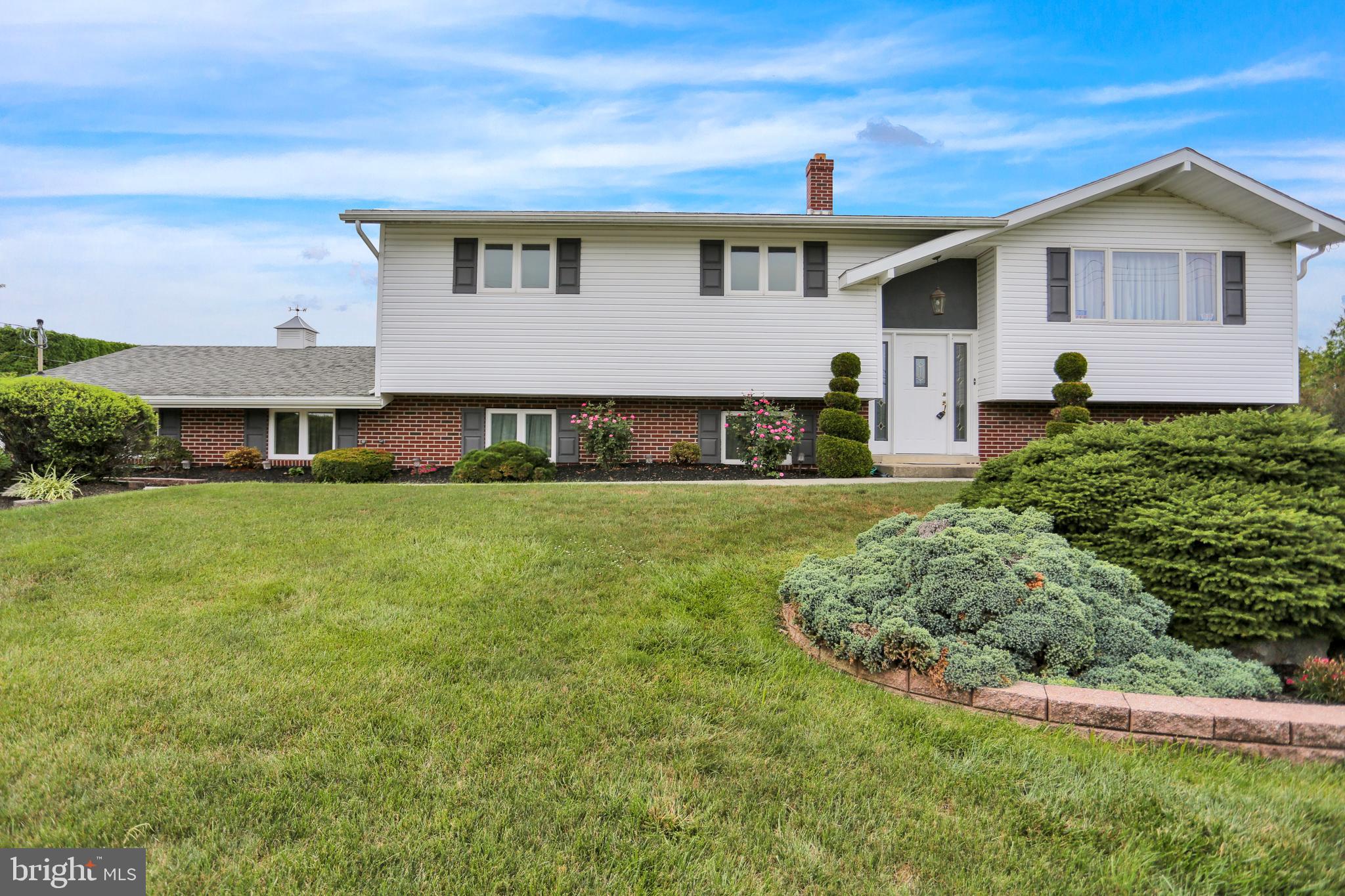 368 Snyder Road Reading, PA 19605 - Photo 1 of 40 Gallery Image 1