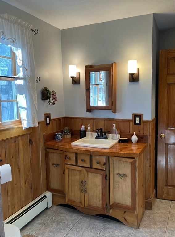 47 Kingsbury Road Norfolk, MA 02056 - Photo 11 of 33